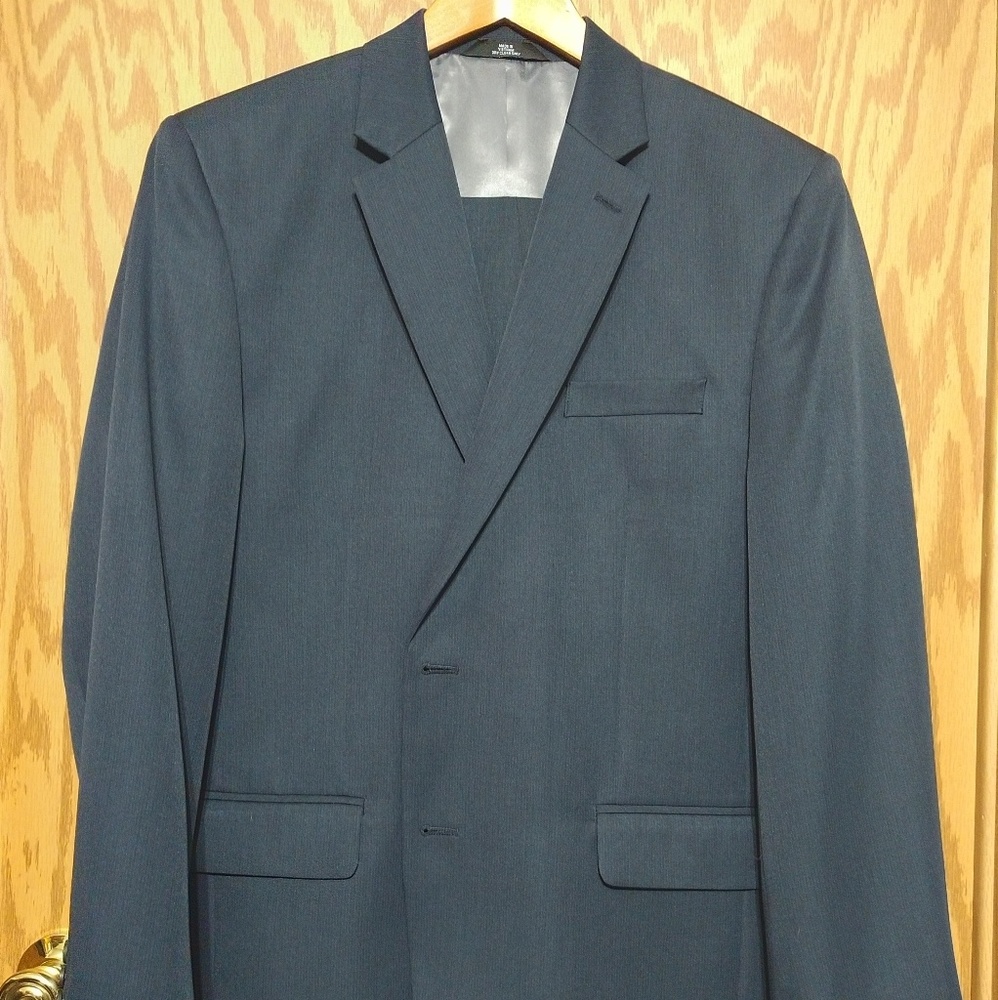 Haggar Navy Blue Suit